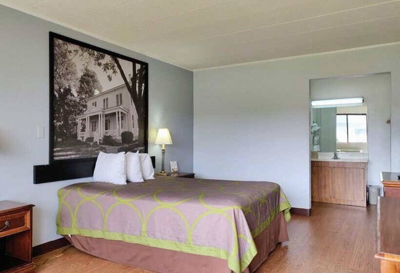 فندق Sprucewood Inn