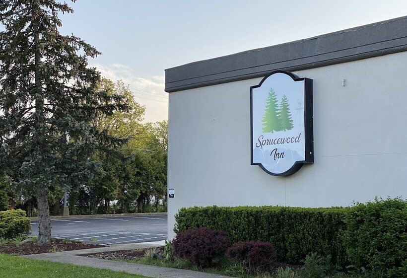 فندق Sprucewood Inn