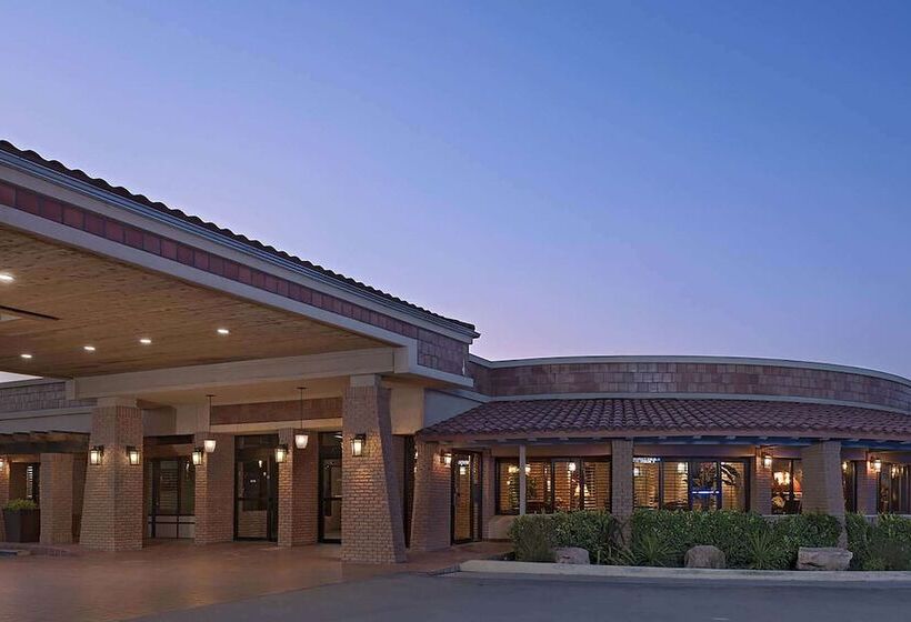 فندق Stevens Inn A Howard Johnson By Wyndham