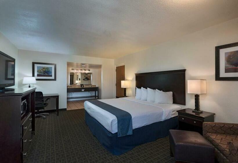 هتل Stevens Inn A Howard Johnson By Wyndham