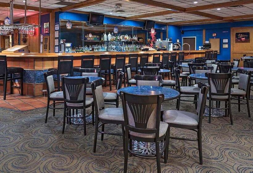 فندق Stevens Inn A Howard Johnson By Wyndham