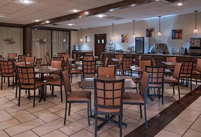 فندق Stevens Inn A Howard Johnson By Wyndham