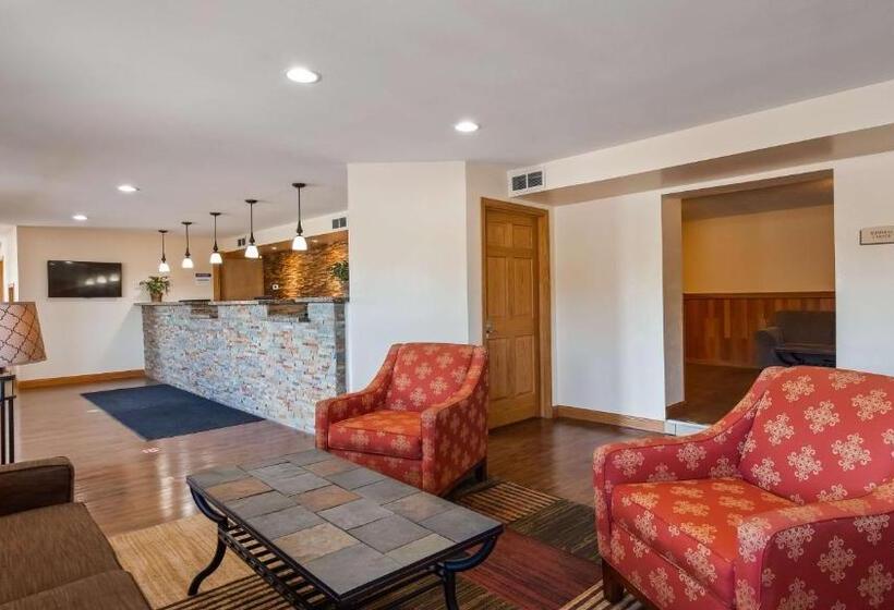 Отель Sturgis Lodge And Suites