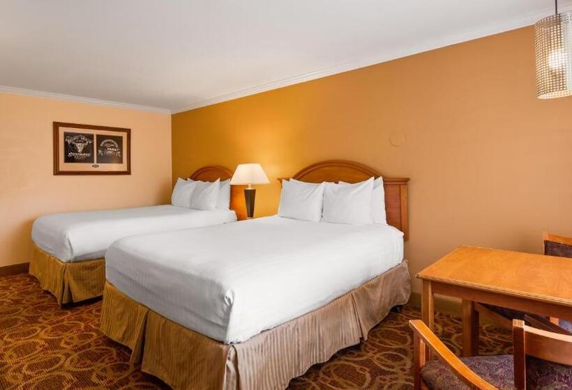 Отель Sturgis Lodge And Suites