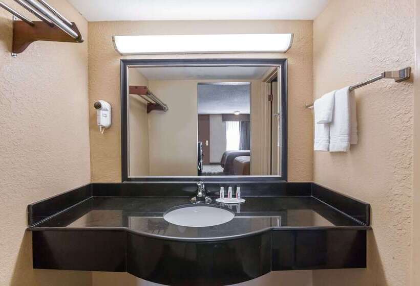 فندق Super 8 By Wyndham Atoka