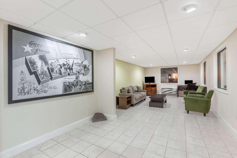 فندق Super 8 By Wyndham Buffalo