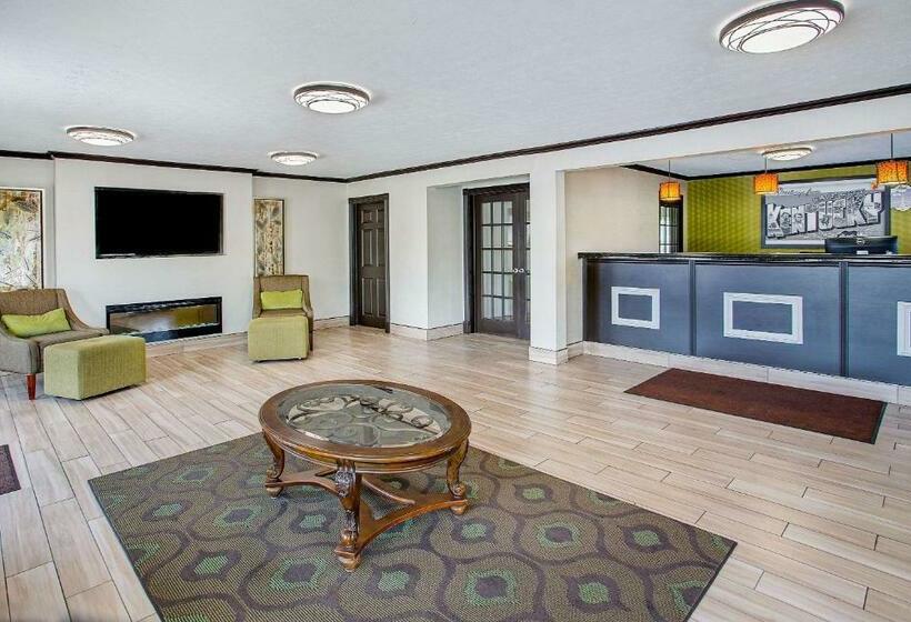 בית מלון כפרי Super 8 By Wyndham Cave City