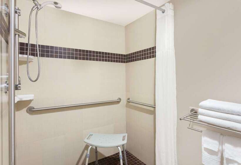 فندق Super 8 By Wyndham Ellenton Bradenton Area