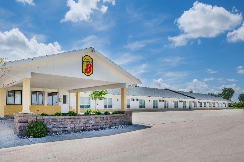 호텔 Super 8 By Wyndham Williams