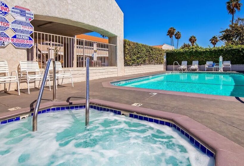 Surestay Hotel By Best Western Camarillo