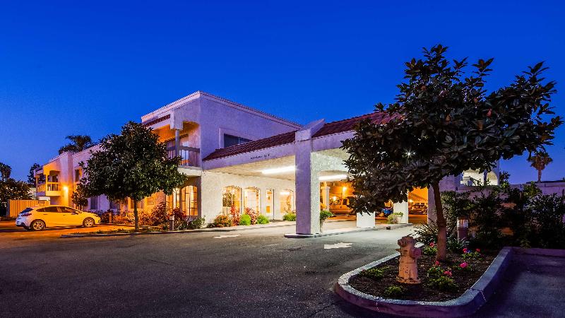 Surestay Hotel By Best Western Camarillo