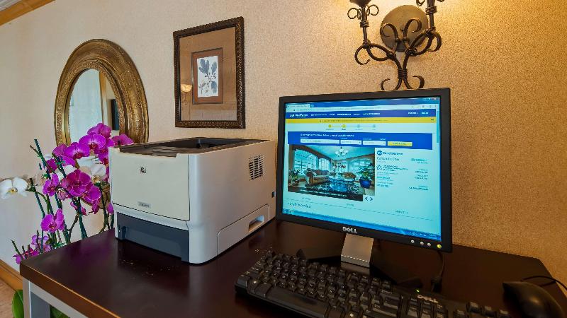 Surestay Hotel By Best Western Camarillo