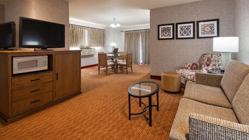 Surestay Hotel By Best Western Camarillo