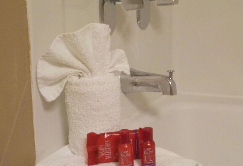 Отель Surestay  By Best Western Cameron