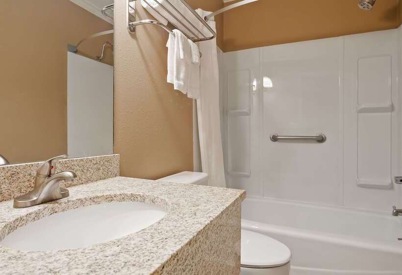 Отель Surestay  By Best Western Cameron