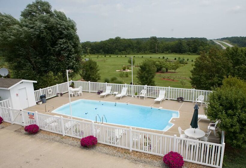 Отель Surestay  By Best Western Cameron