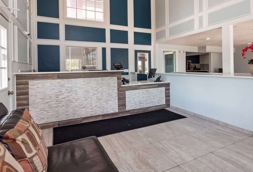 Surestay Hotel By Best Western Olathe