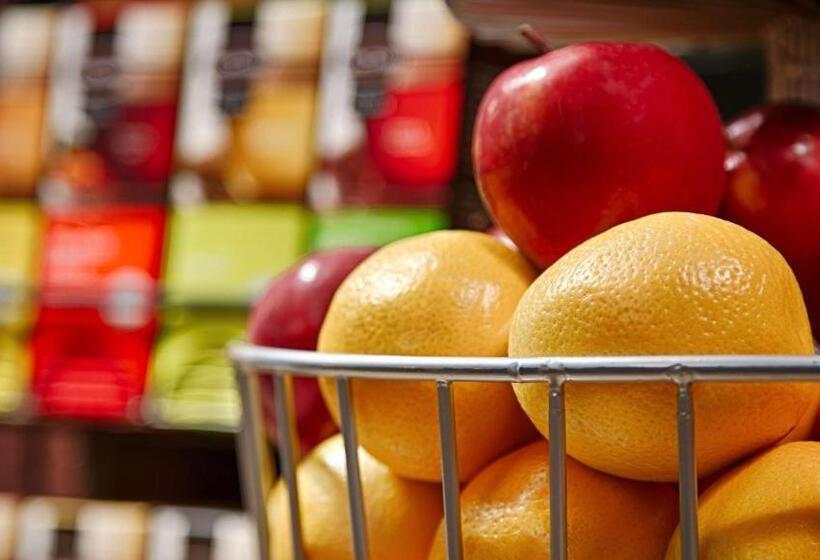 Surestay Hotel By Best Western Zapata