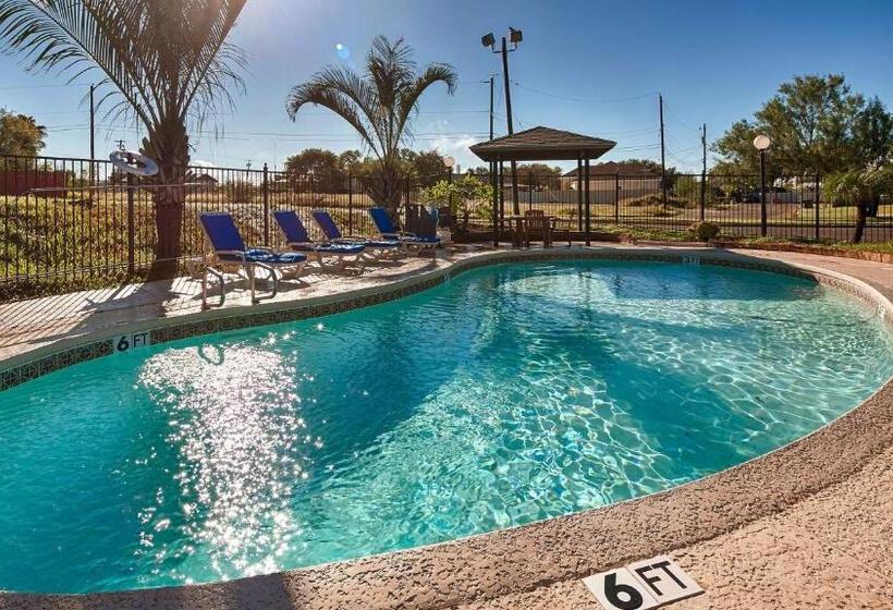 Surestay Hotel By Best Western Zapata