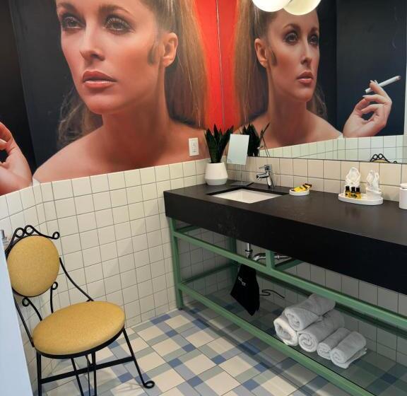 Отель The Adler A Hollywood