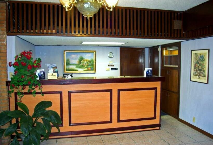 فندق The Carolinian Inn