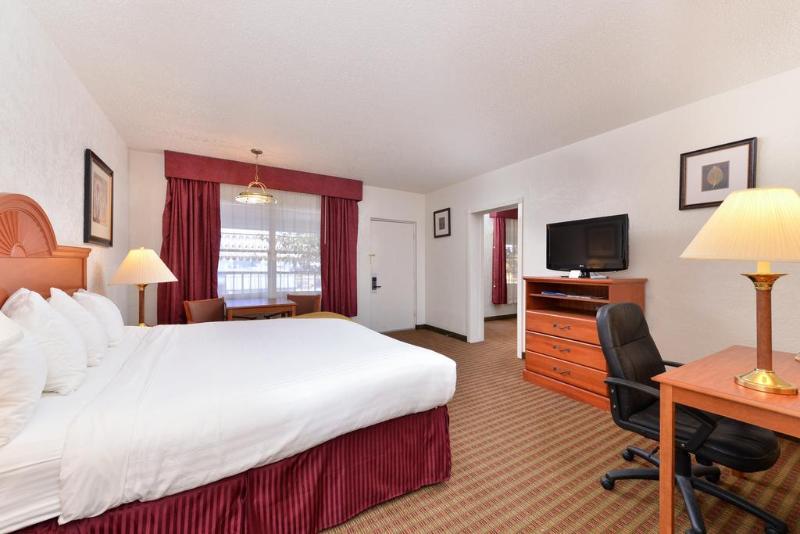 فندق The Classic Desert Aire