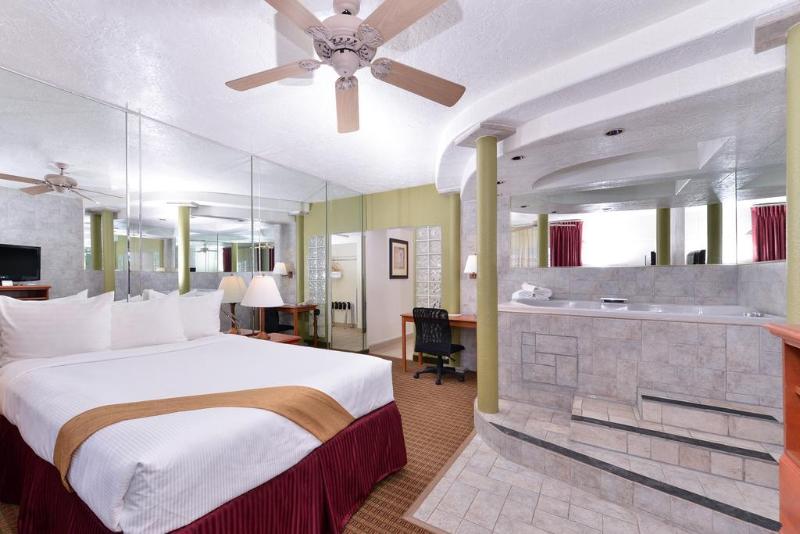 فندق The Classic Desert Aire