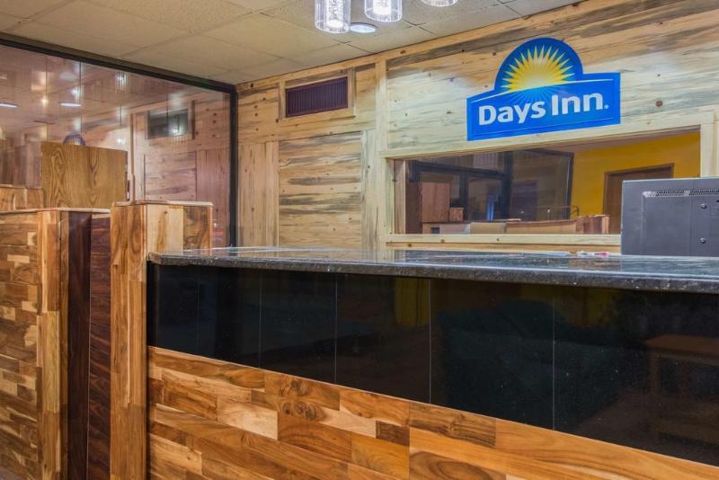 فندق The Days Inn University