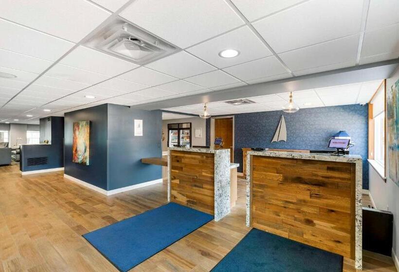 The Harborview, Ascend Hotel Collection