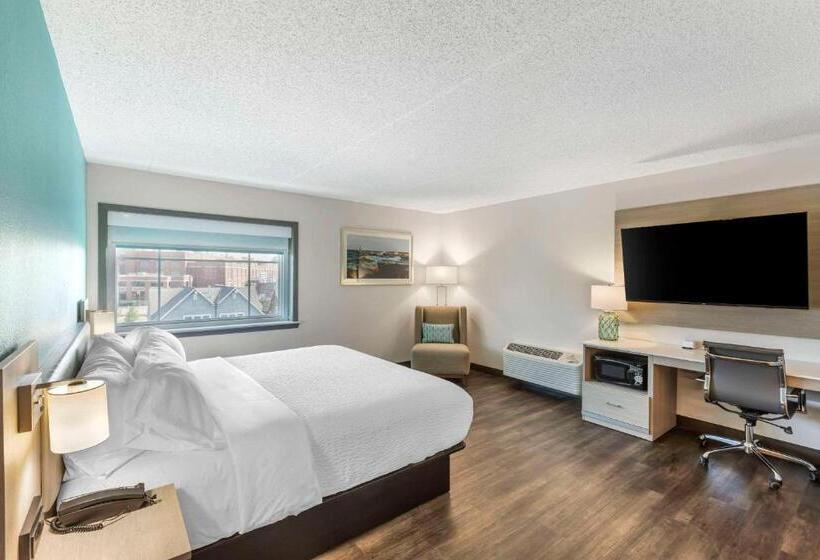 The Harborview, Ascend Hotel Collection