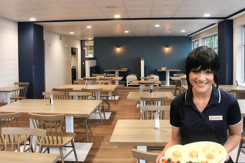 The Harborview, Ascend Hotel Collection