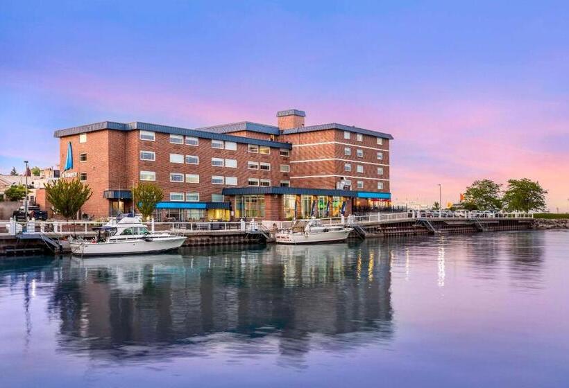 The Harborview, Ascend Hotel Collection