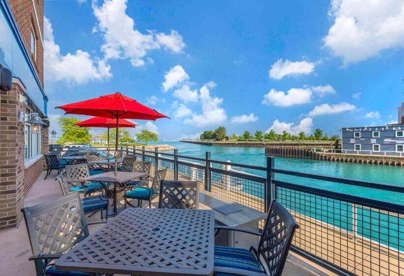 The Harborview, Ascend Hotel Collection