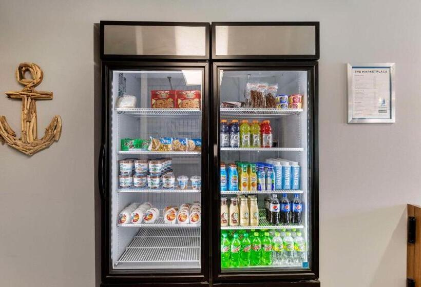 The Harborview, Ascend Hotel Collection