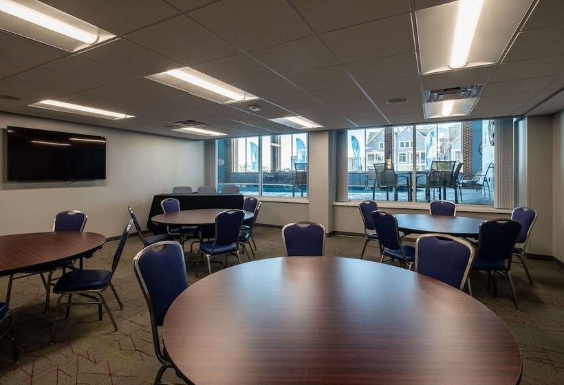 The Harborview, Ascend Hotel Collection