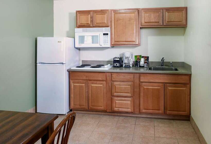 The Ridgeline Hotel At Yellowstone, Ascend Hotel Collection