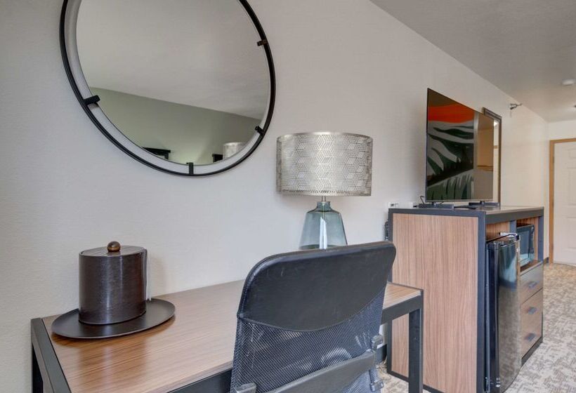 The Ridgeline Hotel At Yellowstone, Ascend Hotel Collection