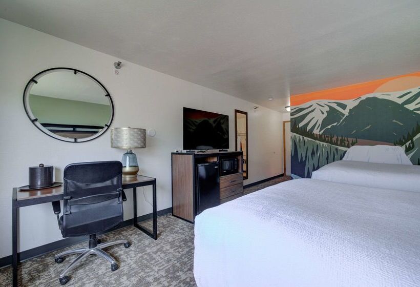 The Ridgeline Hotel At Yellowstone, Ascend Hotel Collection