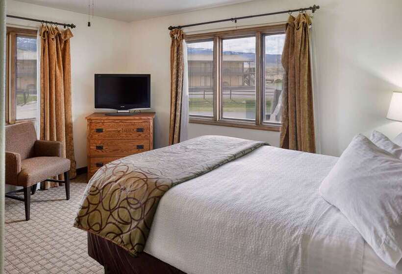 The Ridgeline Hotel At Yellowstone, Ascend Hotel Collection