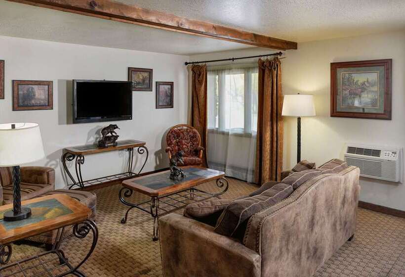 The Ridgeline Hotel At Yellowstone, Ascend Hotel Collection
