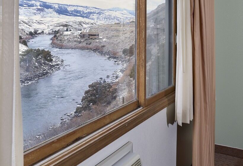 The Ridgeline Hotel At Yellowstone, Ascend Hotel Collection
