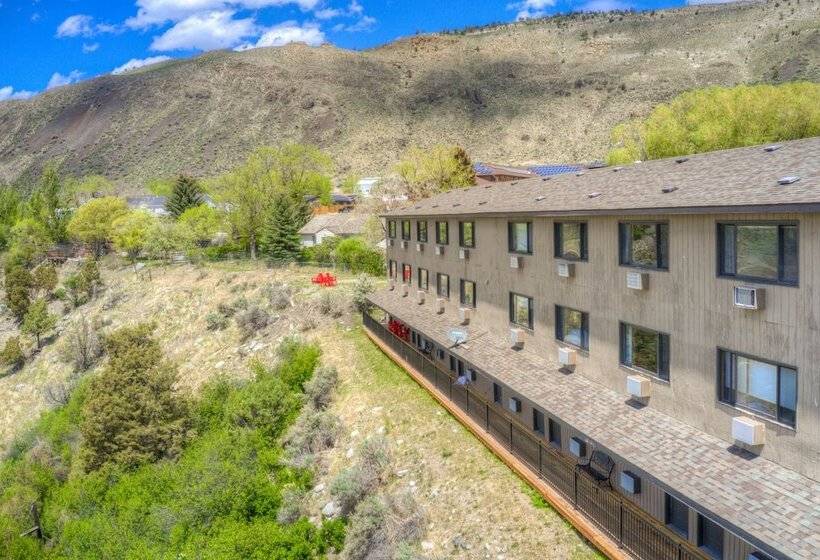 The Ridgeline Hotel At Yellowstone, Ascend Hotel Collection