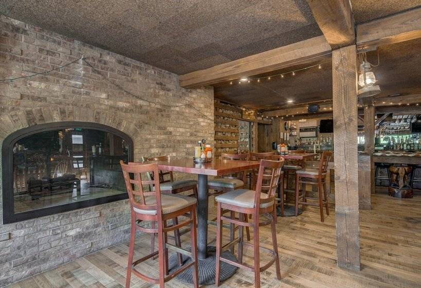 The Ridgeline Hotel At Yellowstone, Ascend Hotel Collection