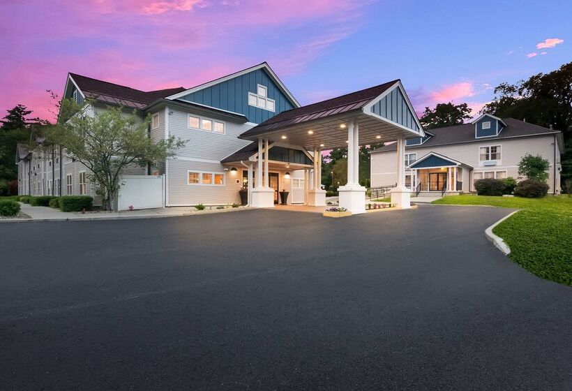 The Hotel Saratoga, Ascend Hotel Collection