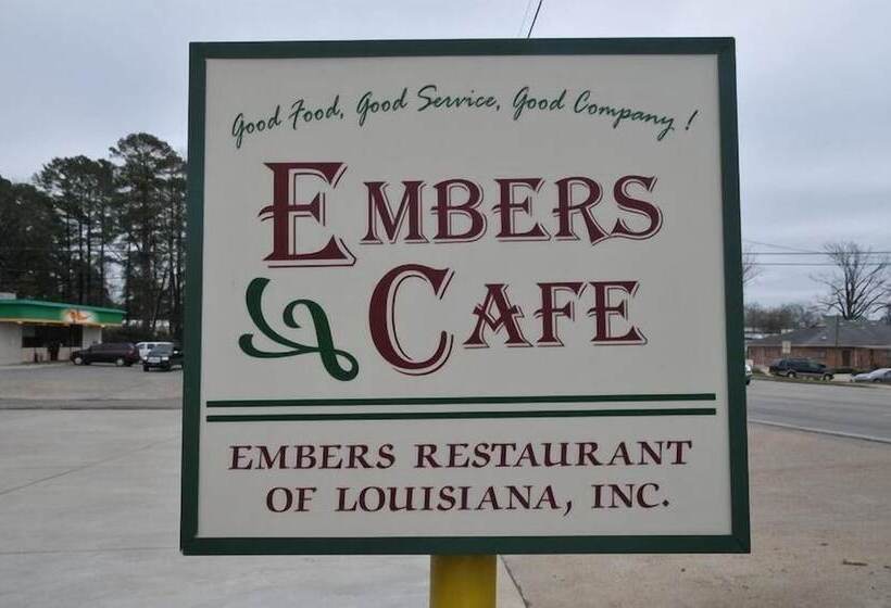 هتل The Winnfield Lodge