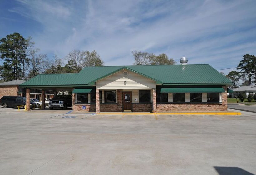 هتل The Winnfield Lodge