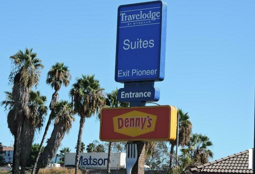 ホテル Travelodge By Wyndham Artesia