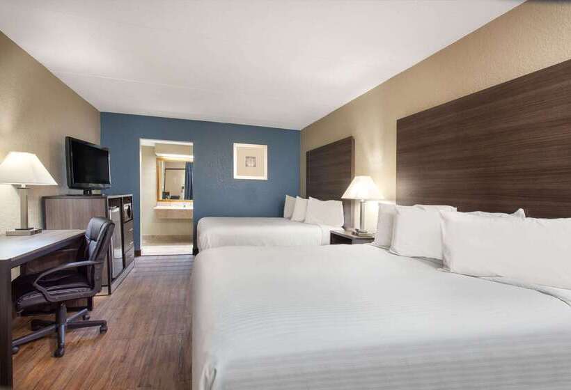 בית מלון כפרי Travelodge By Wyndham Deltona