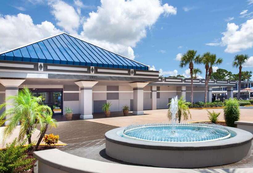 בית מלון כפרי Travelodge By Wyndham Deltona