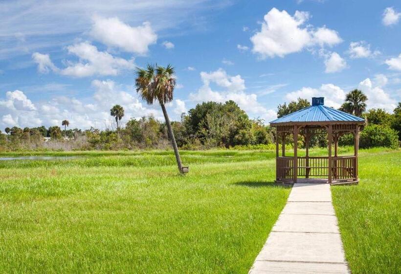 בית מלון כפרי Travelodge By Wyndham Deltona